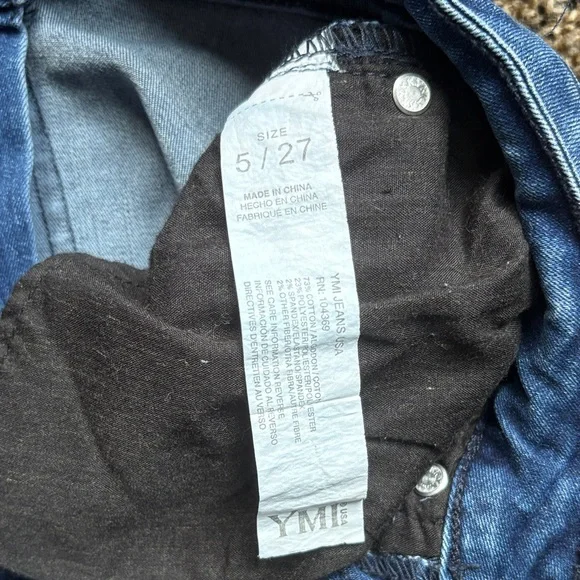 Stylish Blue Flare Jeans - Picture 2 of 3